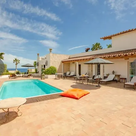 Vue Avec Rooftop Et Piscine 10 Personnes Les Issambres